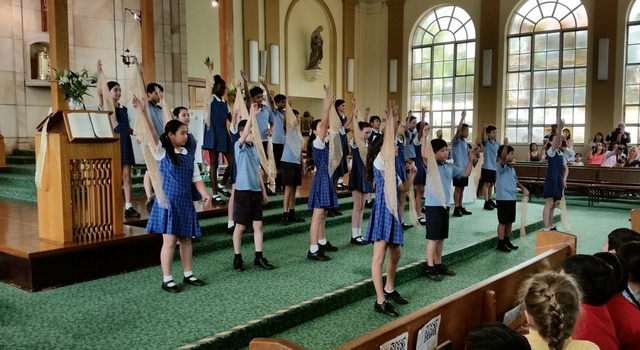 Grad mass & Helen 06