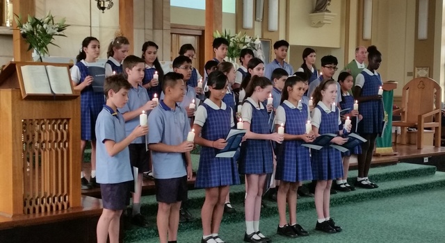Grad mass & Helen 15